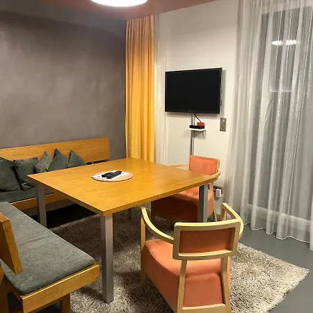 Palava Eu 11 *